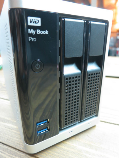WD MyBook Pro_Front