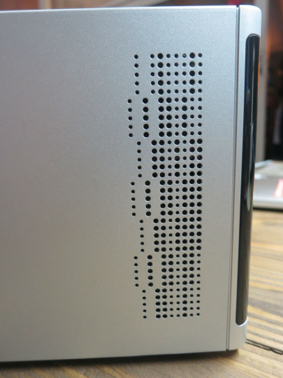 WD MyBook Pro_Side